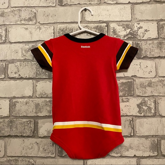 Calgary Flames Onesie Size 18 Months - Picture 3 of 5